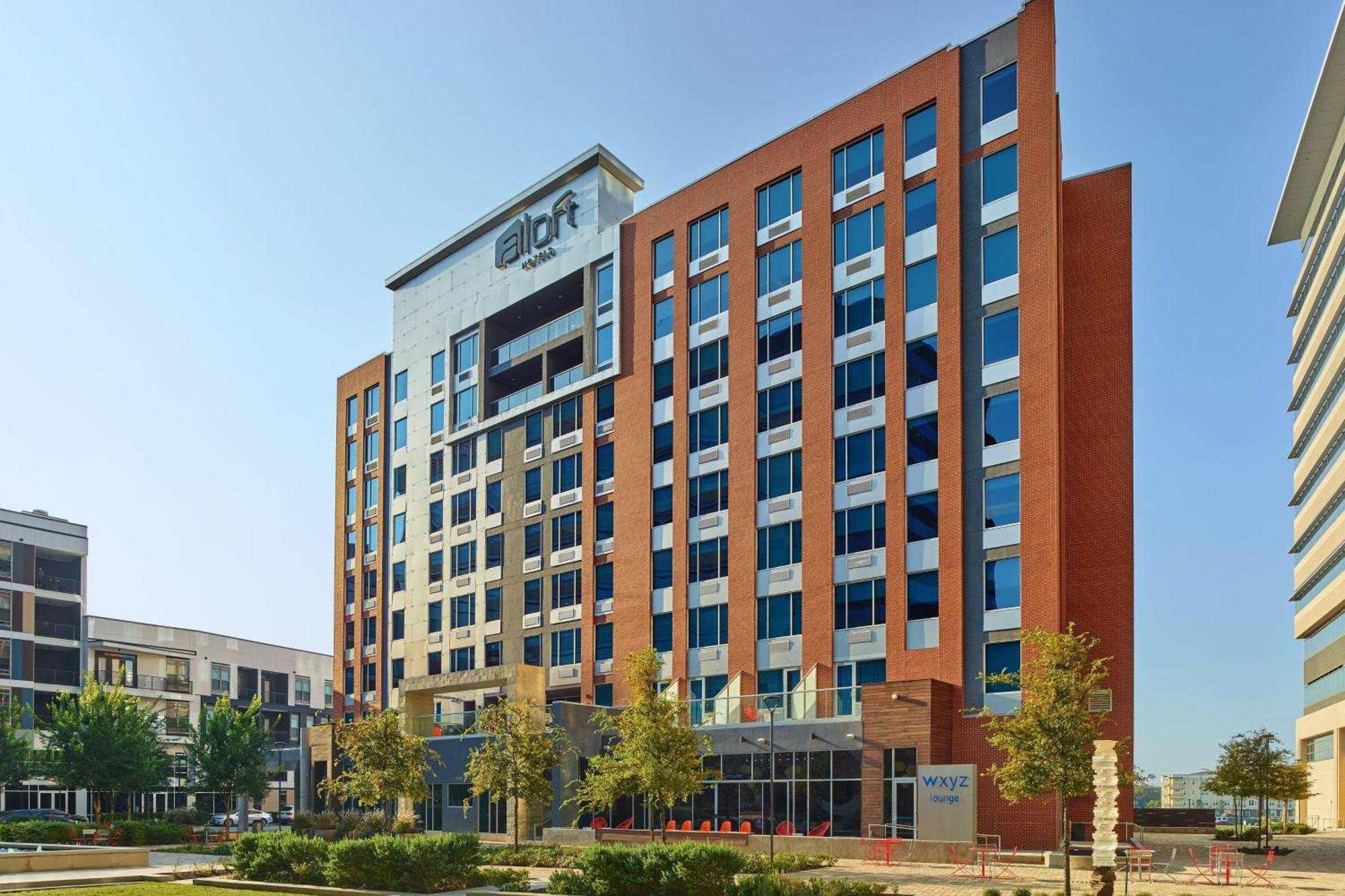 Aloft Hotel 3*